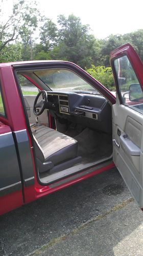 1988 Dodge Dakota v6 Pickup 2-Door 3.9L, image 6