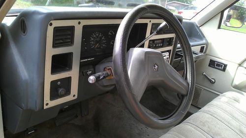 1988 Dodge Dakota v6 Pickup 2-Door 3.9L, image 7