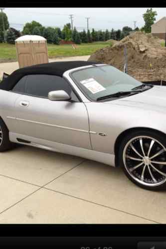 2000 jaguar xk8 base convertible 2-door 4.0l.  no reserve!!!