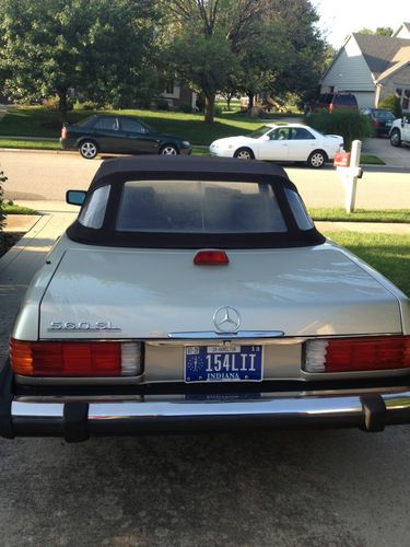 Mercedes-Benz 560 SL 500 Series, image 7