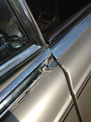 Mercedes-Benz 560 SL 500 Series, image 16