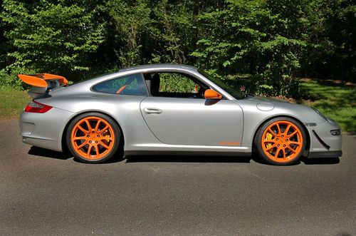 2007 Porsche 911 GT3 RS in Silver/Orange, image 3