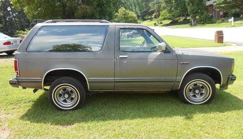 1987 chevrolet s10 blazer base sport utility 2-door 2.8l