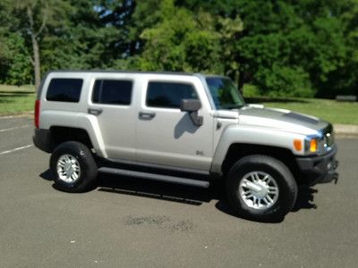4x4 suv 3.5l cd 4 wheel disc brakes abs brakes am/fm radio air conditioning