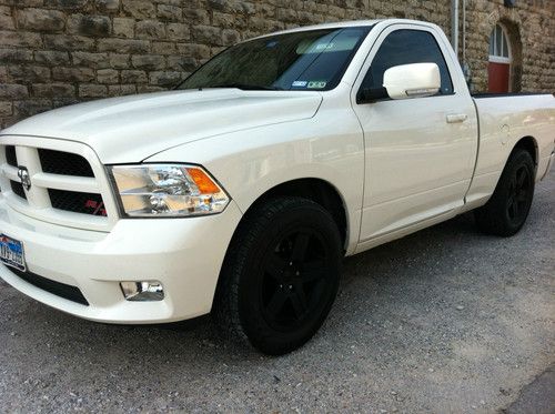 2009 dodge ram 1500 r/t  standard cab pickup 2-door 5.7l