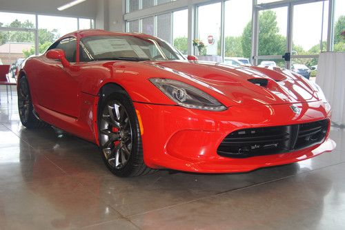 2013 dodge srt viper