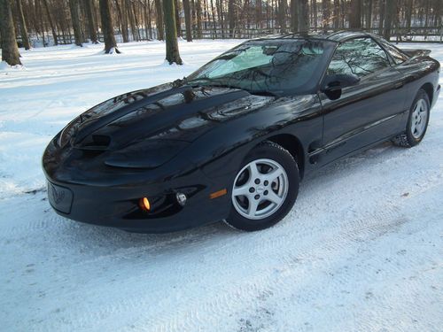 2000 pontiac firebird coupe 2-door 3.8l; black &amp; beautiful