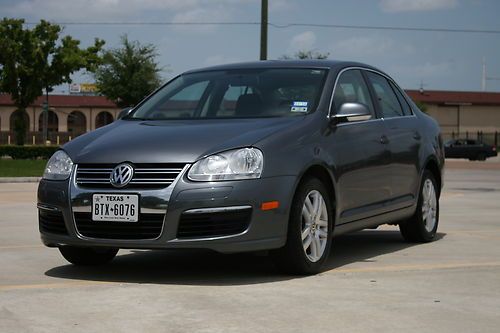 2010 volkswagen jetta tdi sedan 4-door 2.0l dsg no reserve tdi