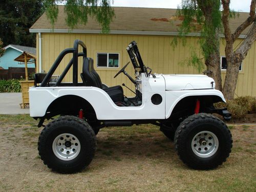 1955 jeep willy's 4x4 - white