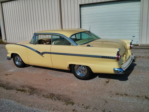 1956 Ford victoria 2 door hardtop #5