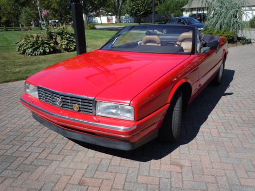 1988 Cadillac Allante Base Convertible 2-Door 4.1L, image 2