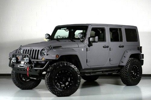 Lifted jeep! bentley mulsane leather! kevlar! xd bombs! aev hood!