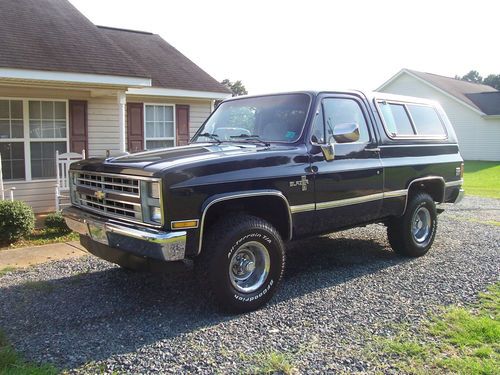 1985 chevrolet k5 silverado blazer 4x4 v8 at rustfree cold ac sharp nice!!