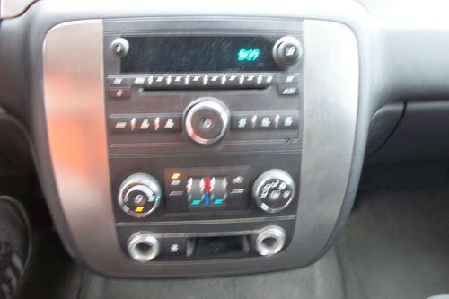 2007 Chevrolet Suburban K1500 LS 4WD 1/2 Ton 4 Door Lic#9875, image 15