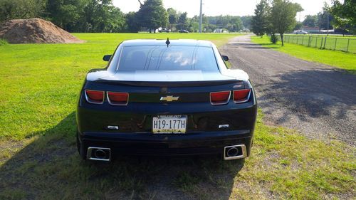 10 Camaro SS LOADED Manual Transmission Former Flood 8900 mile Drive Anywhere, image 6