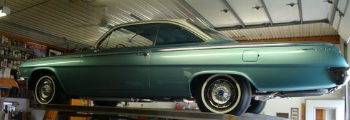 1962 chevy belair bubbletop 409/409 4-speed turquoise/turquoise