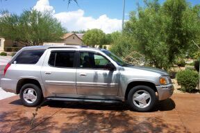 Very rare 2004 g.m.c. envoy xuv (s.l.t.) 4x4, retractable roof, v-8, low mi.