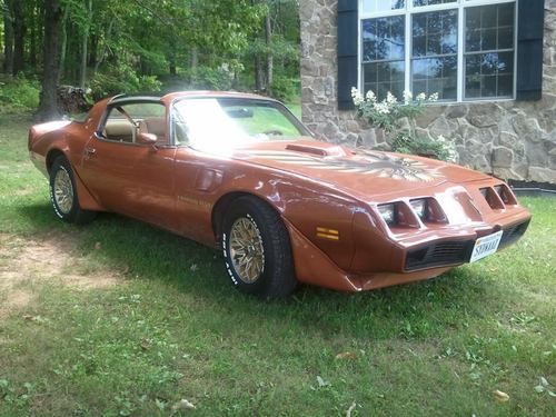 Trans am 1979 pontiac restored w/455 engine excellent running condition