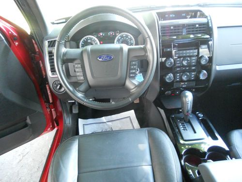2010 Ford Escape XLT 3.0L*NO RESERVE*LEATHER*SUNROOF*SYNC*4WD*FLEX-FUEL*REBUILT, image 14