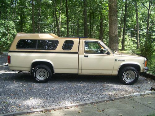 1987 dodge dakota se pickup / mileage: 162101 / antique vehicle / pennsylvania