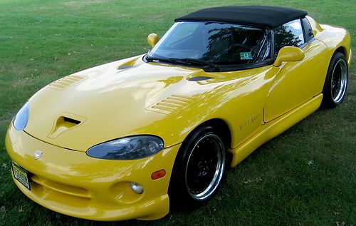 2001 convertible,yellow/black,v-10,6spd,abs,borla,forgeline3pc,10k in extras,exc