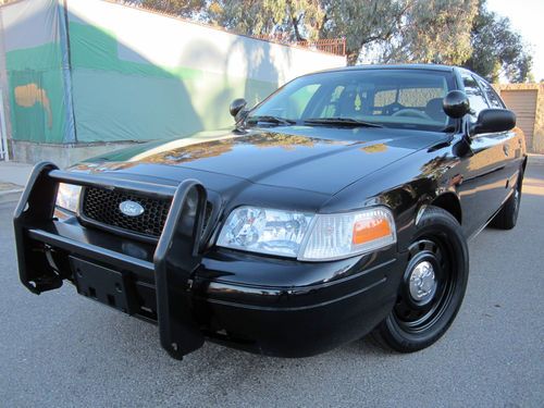 2009 ford crown victoria (p71) in immaculate conditions, shape &amp; loaded!!
