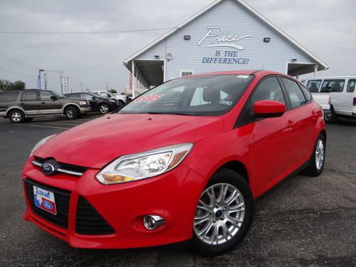2012 ford focus se ford certified alloys sync sirius radio hatchback