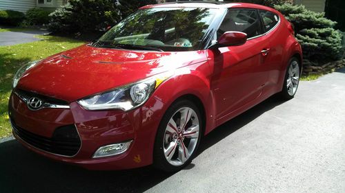 2012 hyundai veloster base hatchback 3-door 1.6l