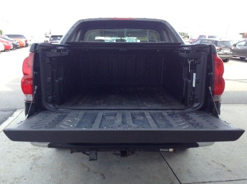 2004 chevrolet avalanche 1500 base crew cab pickup 4-door 5.3l