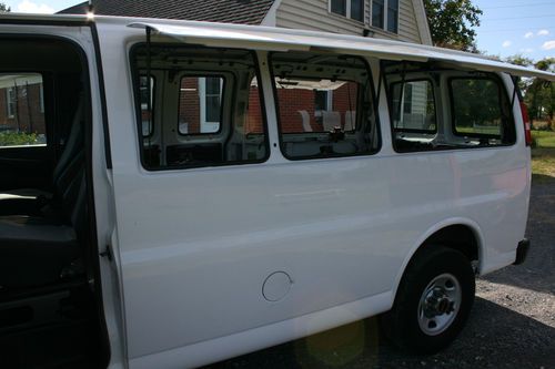 2003 GMC Savana Pro 3500 Cargo Van 7-Door 6.0L V8 Vortec 1 Ton Work Truck < Nice, US $5,000.00, image 15