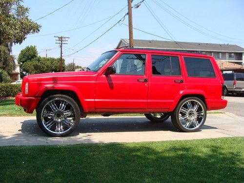 A1998 jeep cherokee classic sport utility 4-door 4.0l red 22" rims chrome exell.