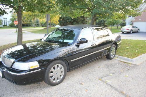 2010 Lincoln Town Car SEDAN Black Executive L Series Car Excellent Condition, image 5