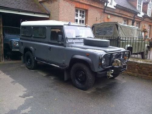 Original 1985 defender 110. 3 door. 3.5v8 gas. land rover heritage certificate,