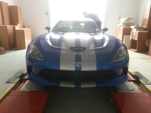 Brand new never been titled 2013 srt viper gts laguna seca package