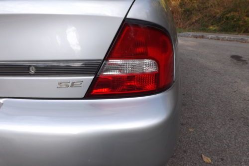 2001 Nissan Altima SE Sedan 4-Door 2.4L  NO RESERVE, image 10