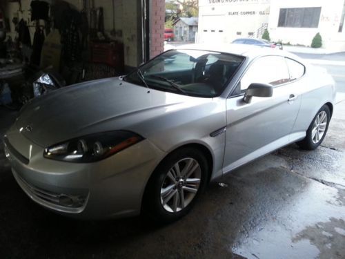 2008 hyundai tiburon gs coupe 2-door 2.0l