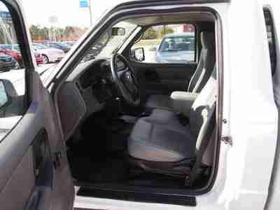 XL Truck 2.3L 2 Speakers AM/FM radio AM/FM Stereo Receiver w/Clock ABS brakes, image 9