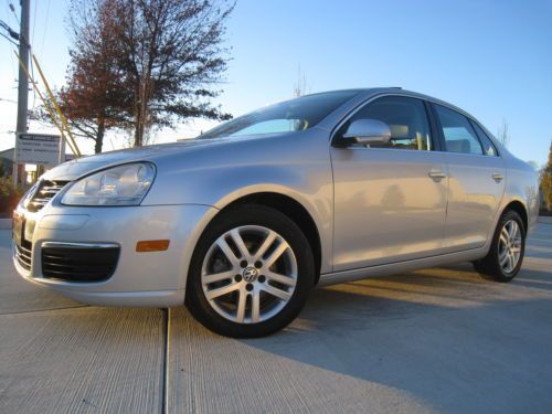 No reserve! 38 mpg! only 83k miles! 1-owner! clean carfax! leather! sunroof! 4dr