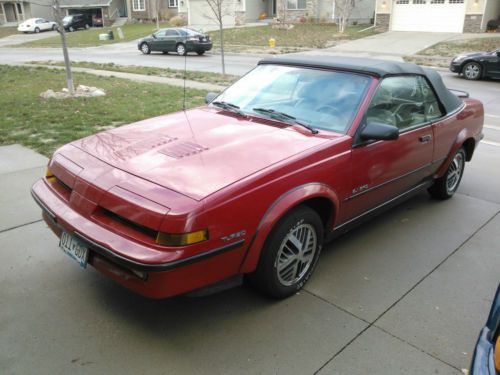 1988 pontiac sunbird gt convertible 2-door 2.0l