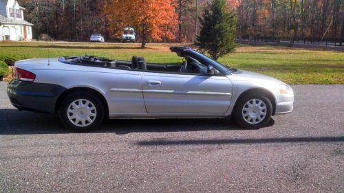 2005 chrysler sebring base convertible 2-door 2.4l