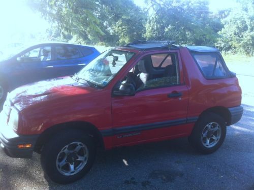 1999 CHEVROLET TRACKER 2 DOOR RED GREAT DEAL IN NEED OF A LITTLE TLC, image 1