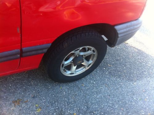 1999 CHEVROLET TRACKER 2 DOOR RED GREAT DEAL IN NEED OF A LITTLE TLC, image 6