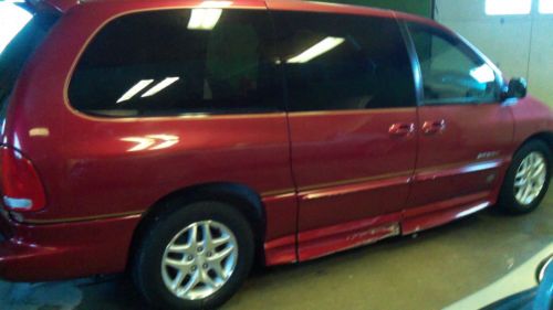 1999 dodge grand caravan with wheelchair power ramp