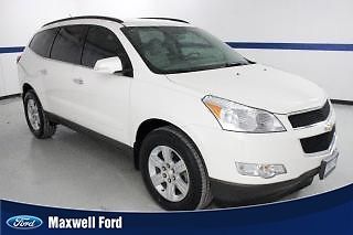 11 chevrolet traverse lt, clean 1 owner with comfortable leather seats!