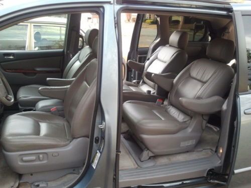2005 Toyota Sienna XLE, image 5