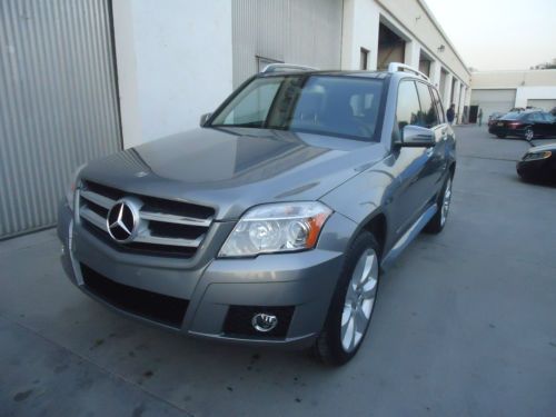 Mercedes benz 2010 glk350 silver 4 door sport utility vehicle great condition