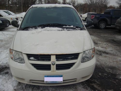 2006 dodge caravan sxt mini van 4-door 3.3l