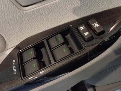 2012 Toyota Sienna LE AWD 3.5L, US $25,995.00, image 26