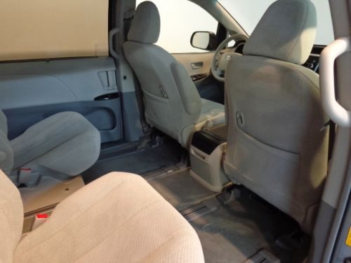 2012 Toyota Sienna LE AWD 3.5L, US $25,995.00, image 38