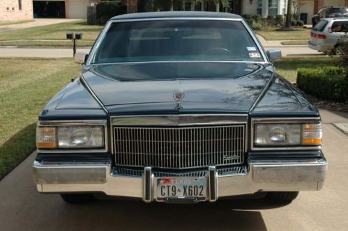 1991 Cadillac Brougham d'Elegance Sedan 4-Door 5.0L Navy Blue, image 3